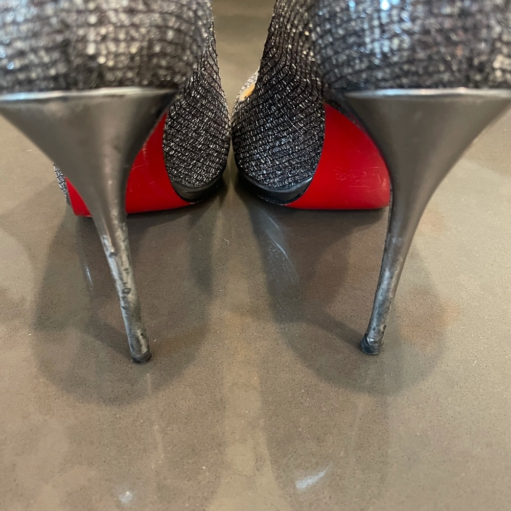 Christian Louboutin Gently Used Pumps